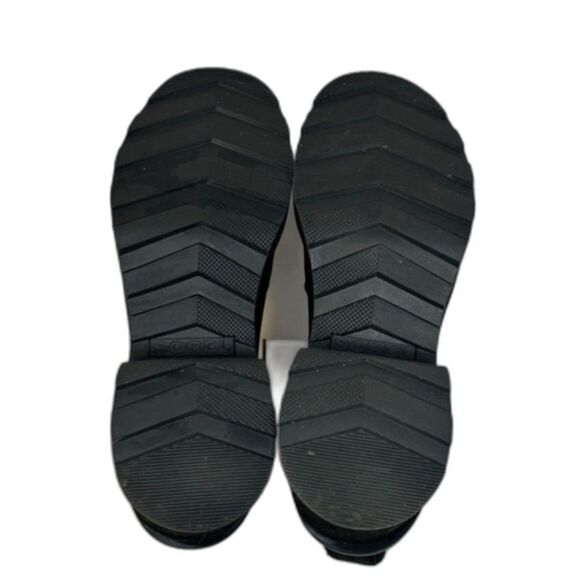 Sorel High Line Chelsea Heel Ankle Pull Tab Heel Boots Booties Women Designer - Picture 8 of 11